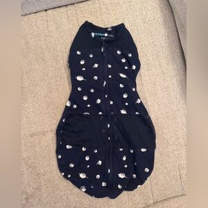 Happiest Baby Sleepea Swaddle- Size Small - Blue Planets